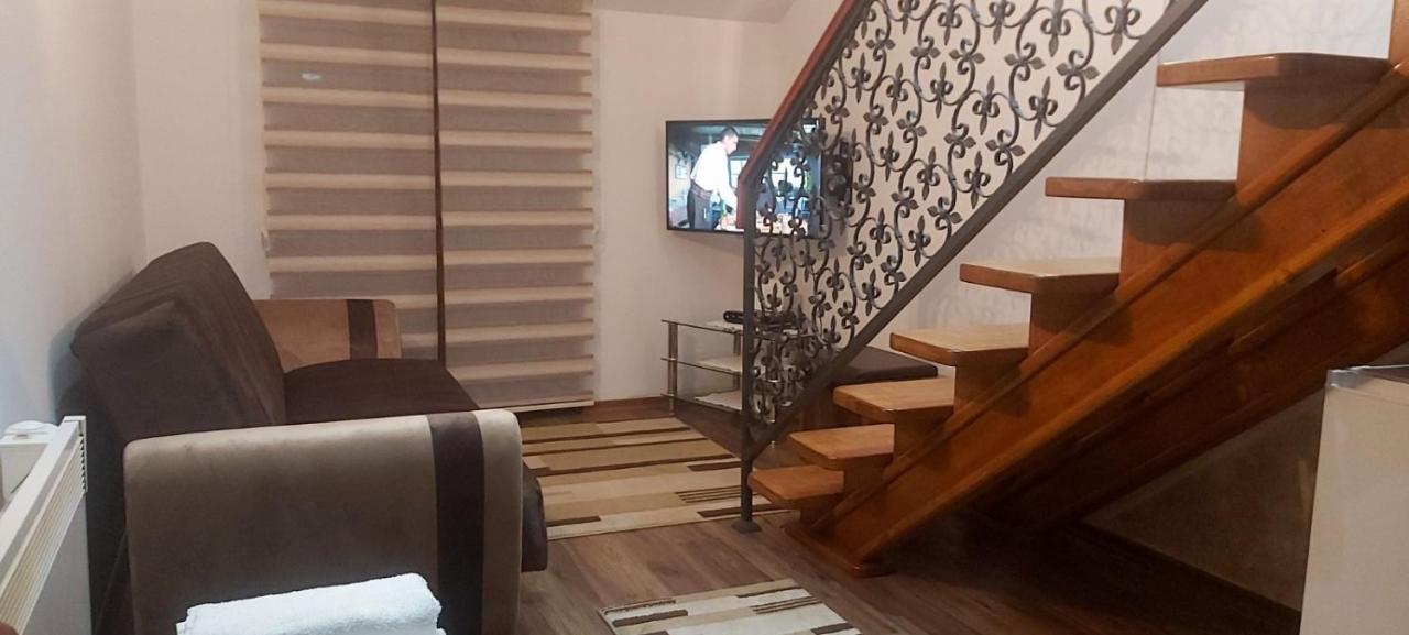 Apartmani Mia Vuksanovic Cetinje Bagian luar foto