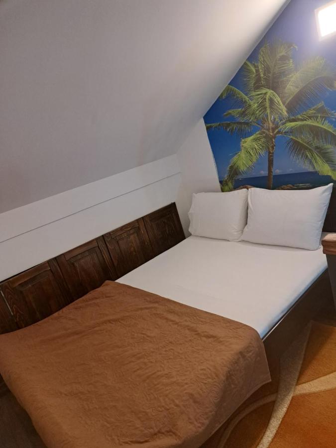Apartmani Mia Vuksanovic Cetinje Bagian luar foto