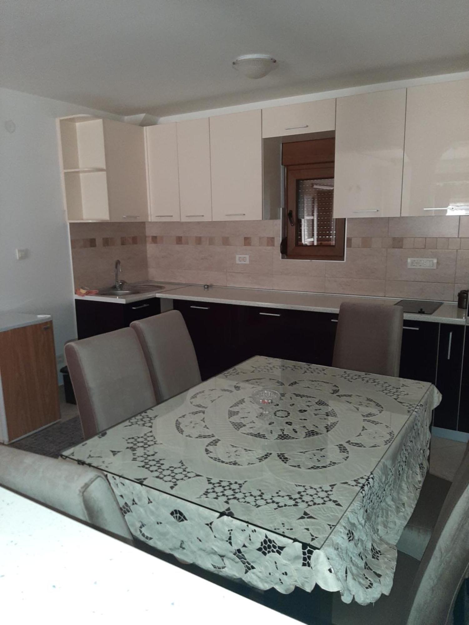 Apartmani Mia Vuksanovic Cetinje Ruang foto