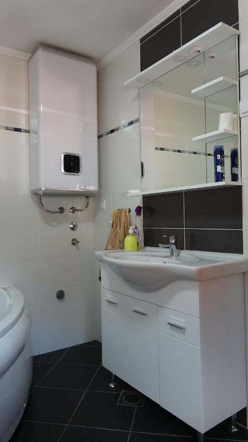Apartmani Mia Vuksanovic Cetinje Bagian luar foto