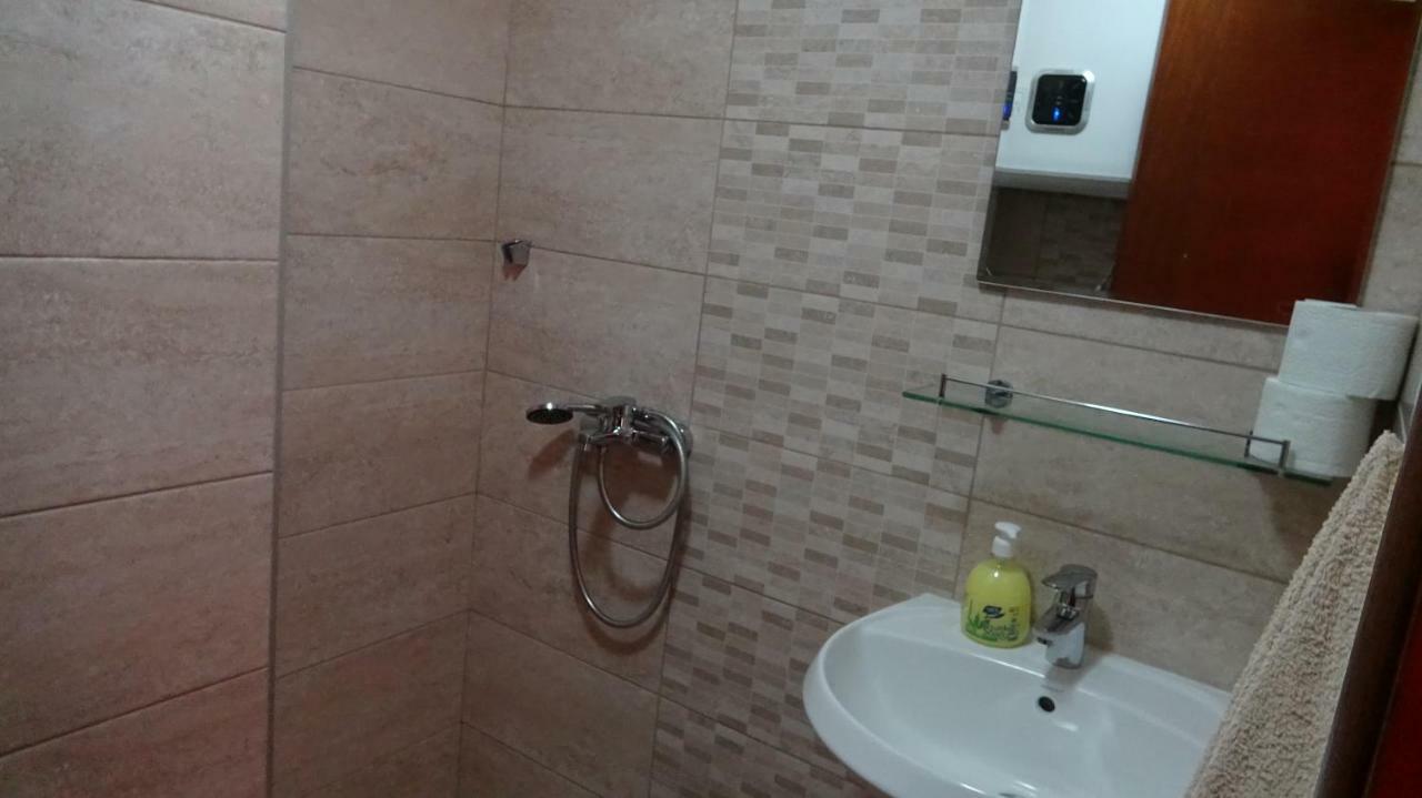 Apartmani Mia Vuksanovic Cetinje Bagian luar foto