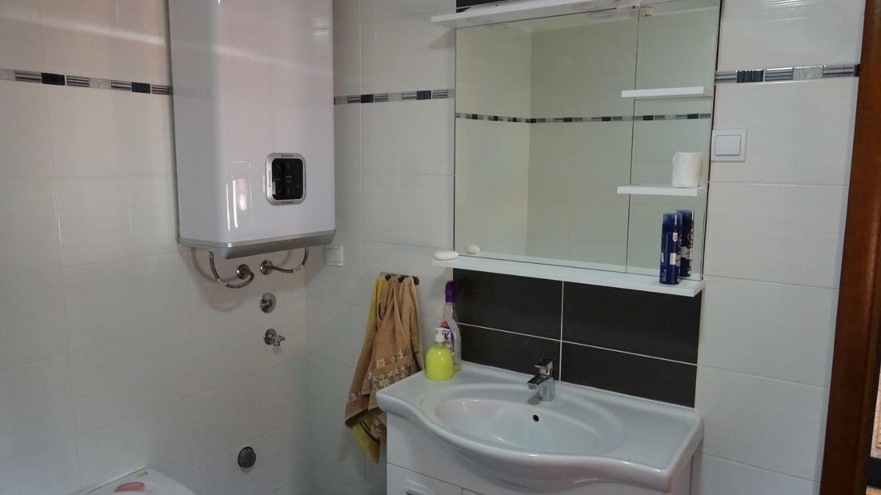 Apartmani Mia Vuksanovic Cetinje Bagian luar foto