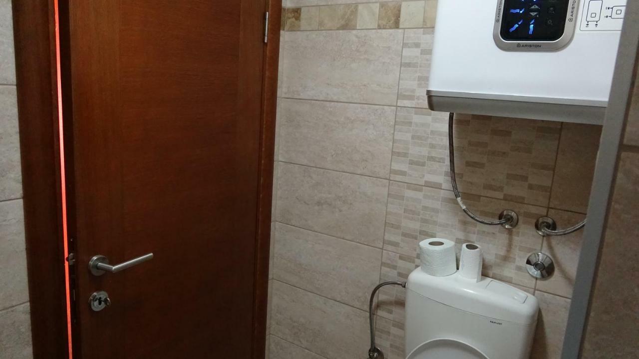 Apartmani Mia Vuksanovic Cetinje Bagian luar foto
